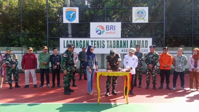 Foto: Komandan Korem 121/Abw Brigadir Jenderal TNI Purnomosidi S.I.P., M.A.P., M.Han telah meresmikan lapangan Tenis Tabrani Ahmad Kodim 1208/Sambas pada Rabu (03/09/25) kemaren