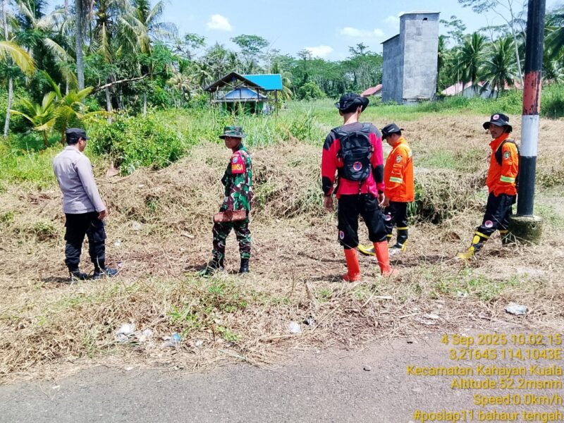 Personel Polsek Kahayan Kuala sambangi warga dan Memberikan himbauan Tentang Larangan Membakar hutan dan lahan.