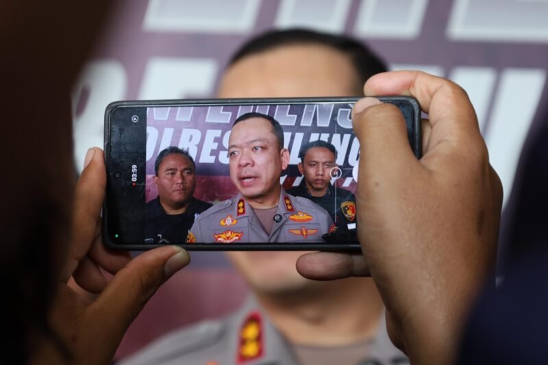 Foto: Satreskrim Polres Tulungagung Polda Jatim berhasil menangkap seorang laki laki berinisial CK (27) di salah satu hotel di Tulungagung,,