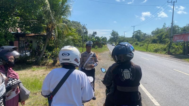 Sat Lantas Polres Pulang Pisau Berikan Himbauan Kamseltibcarlantas kepada Pengendara