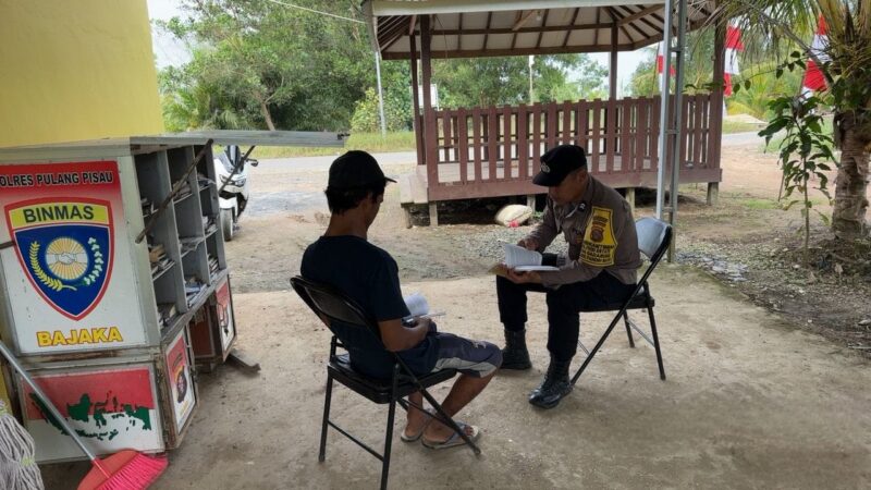 Budayakan baca Satbinmas Polres Pulang Pisau melalui bhabinkamtibmas melaksanakan perpustakaan keliling (Bajaka) Ke Pedesaan wilayah Kabupaten Pulang Pisau, Kamis (04/09/2025).