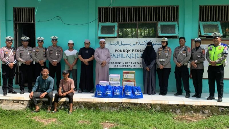 Maulid Nabi dan HUT Lalu Lintas ke-70, Sat Lantas Polres Pulpis Gelar Bakti Sosial di Ponpes Sabilarrasyad