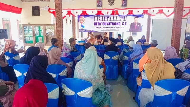 Anggota DPRD Partai NasDem ,Kabupaten Mojokerto, Hery Suyatnoko, S.E melaksanakan kegiatan Reses Tahap II Tahun Anggaran 2025, pada Sabtu (06/09/2025 Foto: Tiyasih/TargetNews.id)