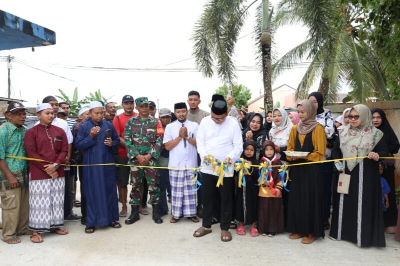 Kapten Inf Dwi Prayitno Dampingi Bupati Tabalong dalam Peresmian Jalan dan Doa Bersama Warga