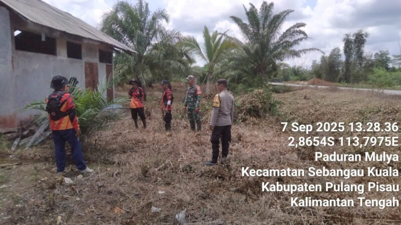 Sambangi Warga Dengan Humanis, personel Polsek Sebangau Kuala Sampaikan Pesan Kamtibmas kepada Warganya
