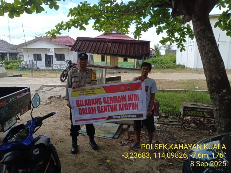 Personil Polsek Kahayan Kuala secara masif lakukan giat himbauan Stop dan Larangan bermain Judi Online