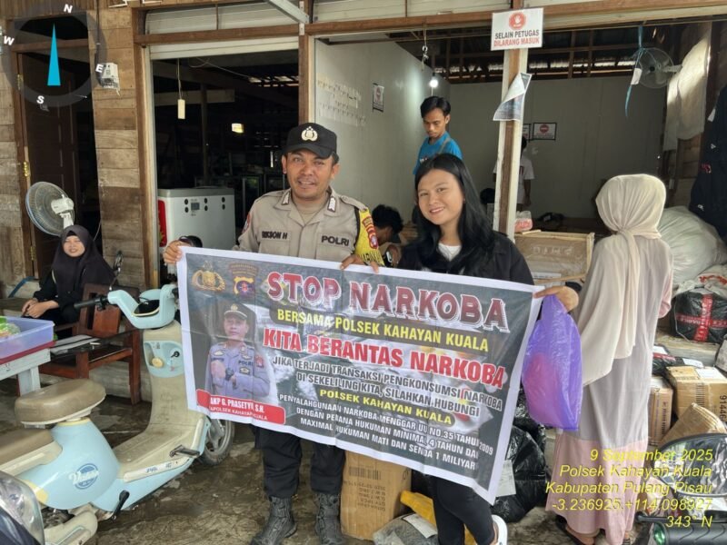 Polsek Kahayan Kuala melaksanakan giat Binluh himbauan tentang larangan Narkoba di wilayah kecamatan Kahayan Kuala, Foto: Bib TargetNews.id