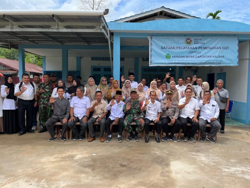 Danramil 05/Pemangkat Hadiri Peresmian Dapur SPPG, Kecamatan Salatiga