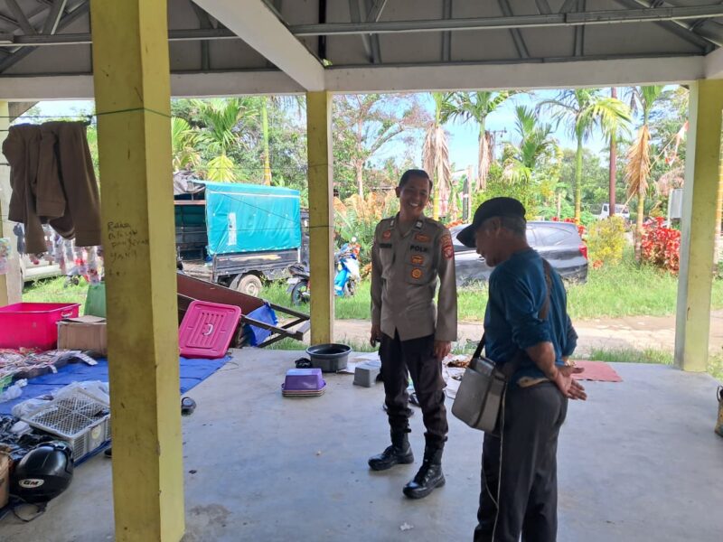 PERSONEL SATBINMAS POLRES PULANG PISAU SAMPAIKAN HIMBAUAN CEGAH PREMANISME DI TENGAH MASYARAKAT