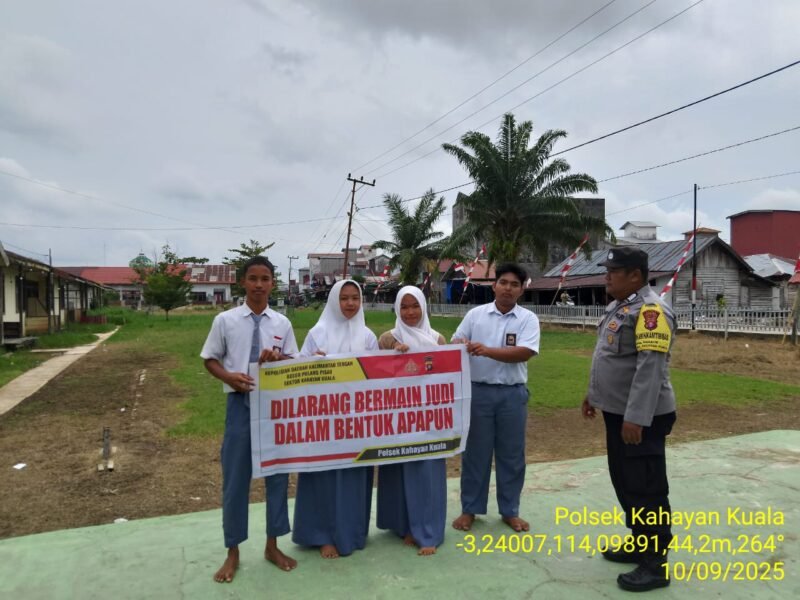 Personil Polsek Kahayan Kuala secara masif lakukan giat himbauan Stop dan Larangan bermain Judi Online