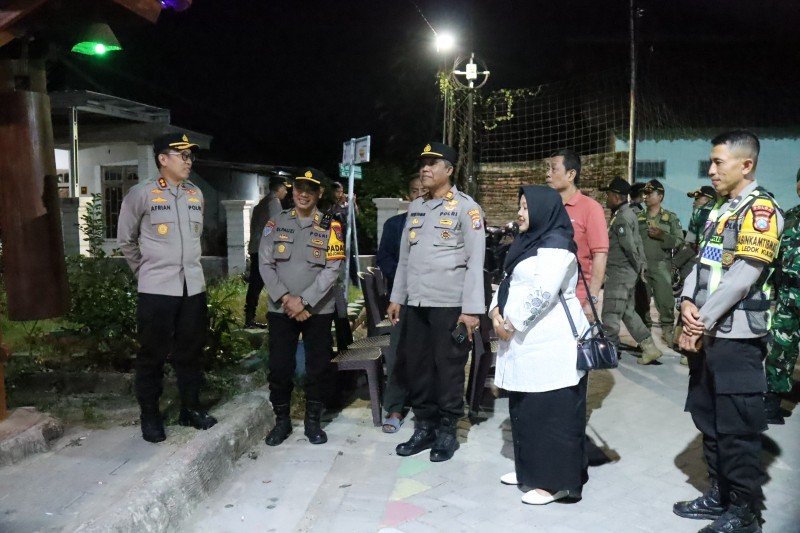 Foto: Polisi Ajak Warga Aktifkan Siskamling Tingkatkan Kewaspadaan