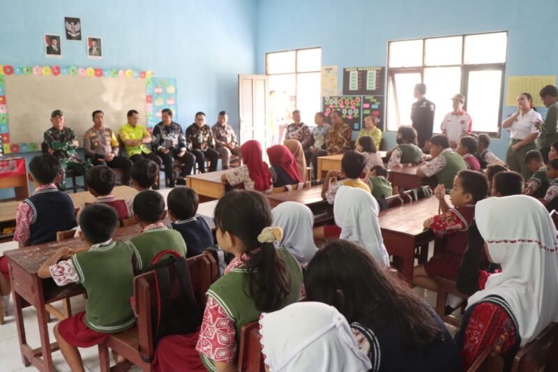 Kapolres Pulang Pisau Hadiri Launching MBG, Tegaskan Dukungan untuk Gizi Anak Sekolah