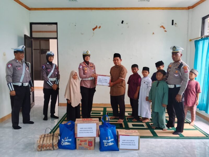 HUT Lalu Lintas ke-70, Satlantas Polres Pulang Pisau Berbagi dan Bangun Sinergi dengan Anak Panti Asuhan