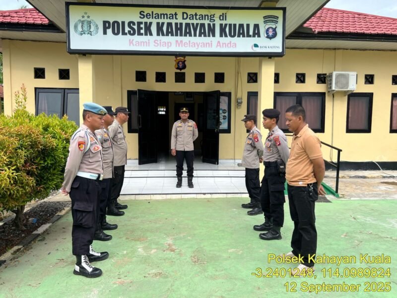 Rutinitas Personil polsek Kahayan kuala melaksanakan serah terima piket penjagaan mako polsek Kahayan kuala
