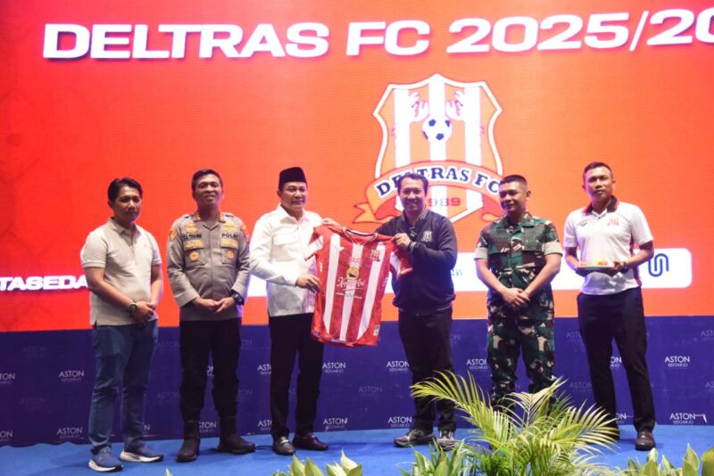 Squad Deltras FC 2025/2026 Dilaunching, Bupati All Out Beri Dukungan Foto: Antok/TargetNews.id