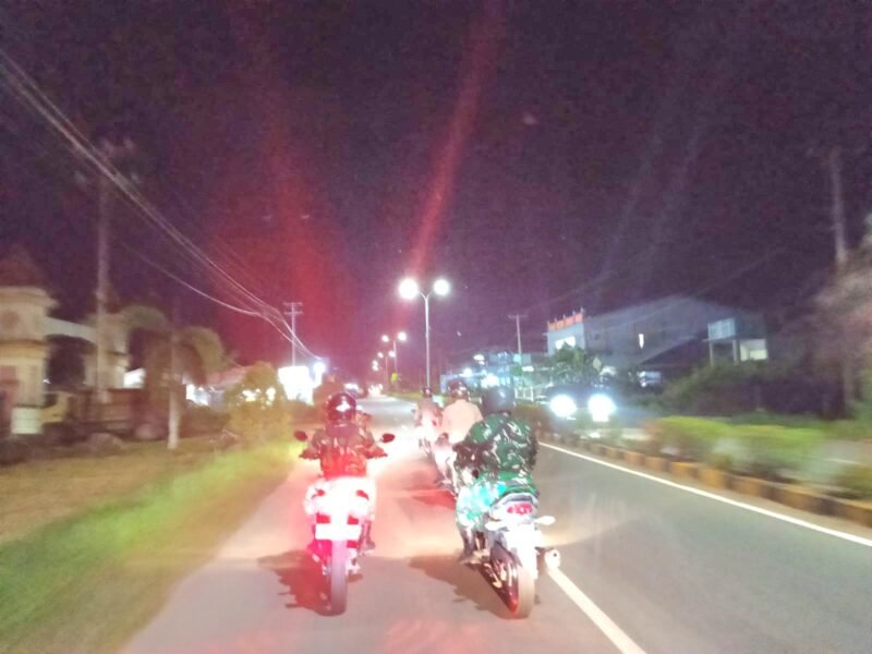 Ciptakan Situasi Kondusif Anggota Koramil, Polsek Dan Forkopimcam Selakau Laksanakan Patroli Gabungan