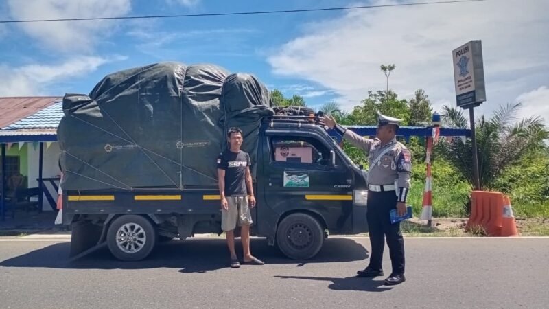 Satlantas Polres Pulang Pisau, Beri Teguran Humanis kepada Pengemudi Truk Overload