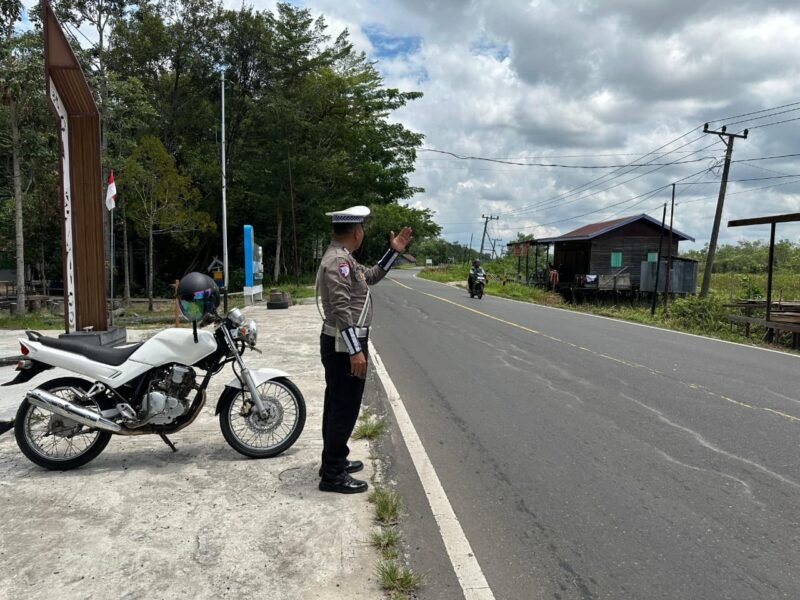 Sat Lantas Polres Pulang Pisau Laksanakan Patroli KTL dan Pencegahan Laka Lantas di Daerah Rawan