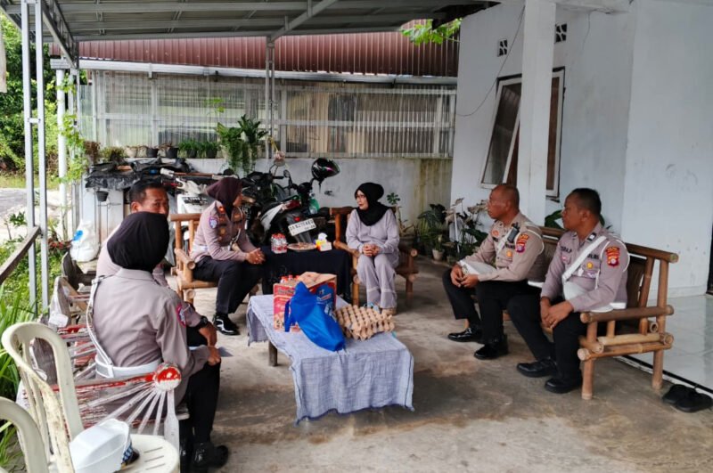 Bakti Sosial HUT Lalu Lintas ke-70: Satlantas Polres Pulang Pisau Sambangi Korban Laka Lantas dan Warakawuri