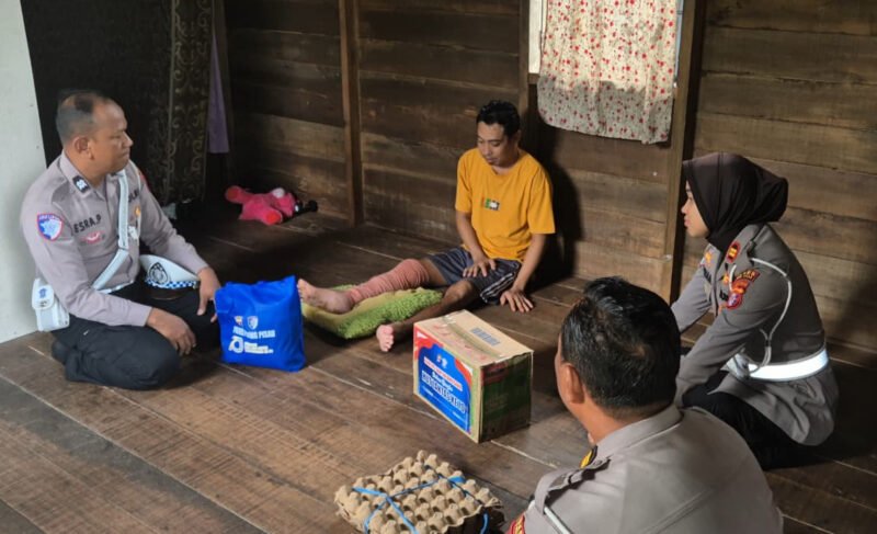 Satlantas Polres Pulang Pisau Gelar Bakti Sosial dan Anjangsana di Hari Lalu Lintas Bhayangkara ke-70