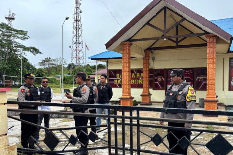 Tingkatkan Kesiapsiagaan, Polsek Kahayan Hilir Gelar Latihan Sispam Mako