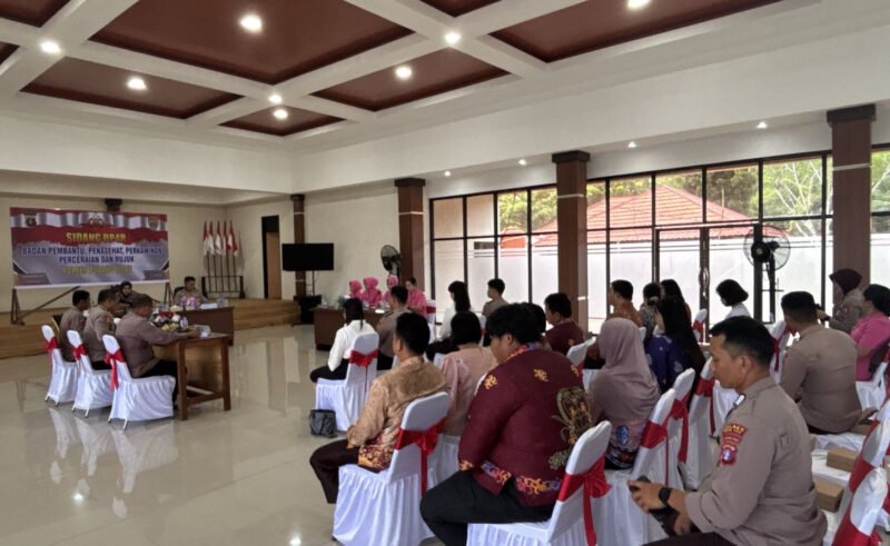 Dua Pasangan Anggota Polres Pulang Pisau Jalani Sidang Khusus Sebelum Menikah, Ini Alasannya