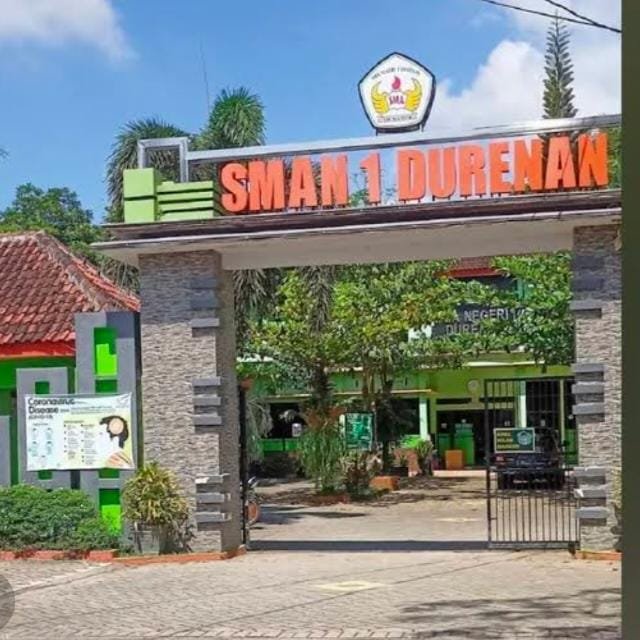 Diduga Oknum Guru Bidang Humas SMAN Durenan Halangi Kinerja Jurnalistik