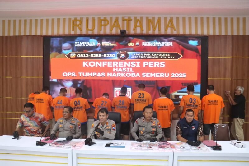 Amankan 10 Pelaku Tersangka, Jaringan Narkoba Dalam Operasi Tumpas Semeru 2025, Foto, redaksi/bib