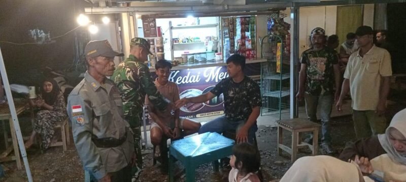 Aktif Jaga Kondusifitas Wilayah Babinsa Kodim 1009/Tla Melaksanakan Patroli Bersama Linmas