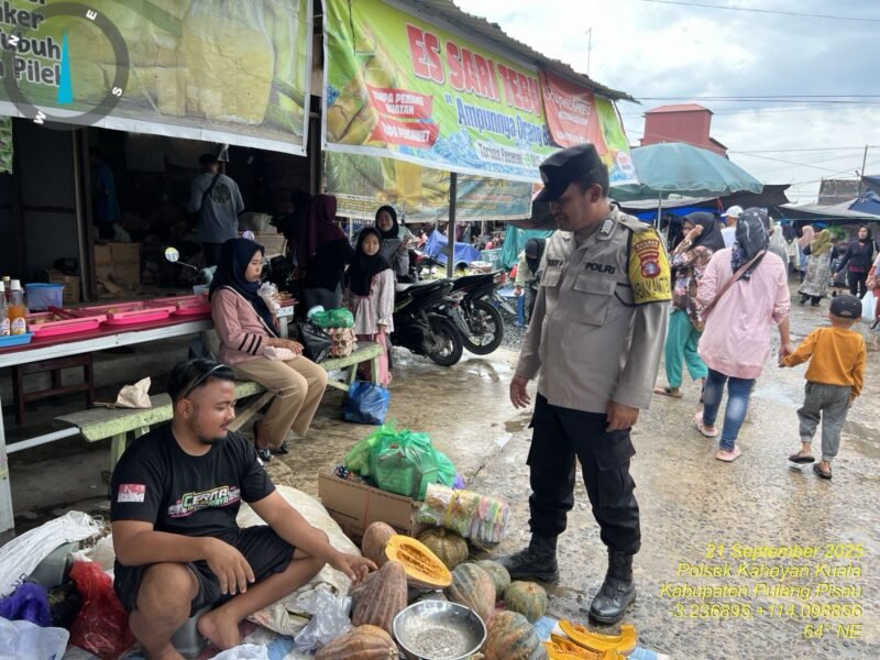 Polsek Kahayan Kuala lakukan sosialisasi kepada warga terkait Tindak Pidana Perdagangan Orang.