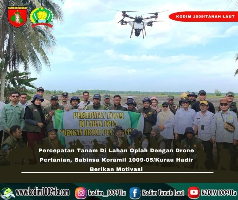Babinsa Koramil 1009-05/Kurau Hadir Motivasi Petani Saat Aplikasi Drone Pertanian di Desa Binaan