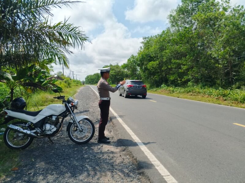 Satlantas Polres Pulang Pisau Gelar Patroli Daerah Rawan Laka Lantas dan Himbauan Kamseltibcarlantas