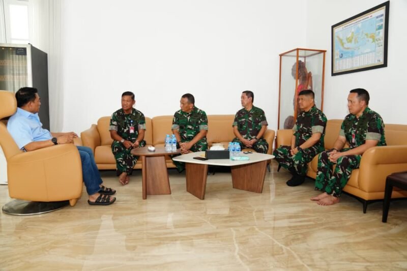 Mabes TNI Pererat Silaturahmi dengan Sesepuh Jenderal TNI (Purn) Dr. Moeldoko