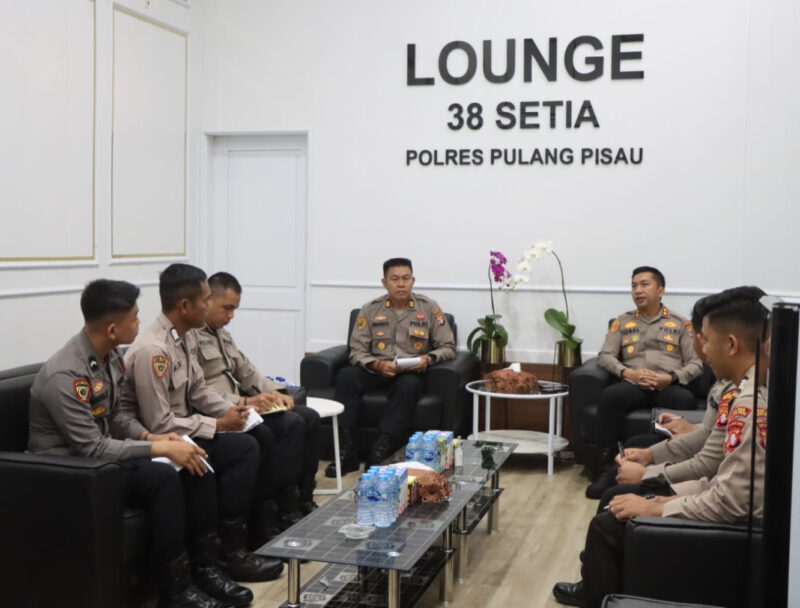 Perkuat Sinergi Internal, Kapolres Pulang Pisau Lakukan Dialog Langsung dengan Personel Bagian, Satuan, dan Seksi