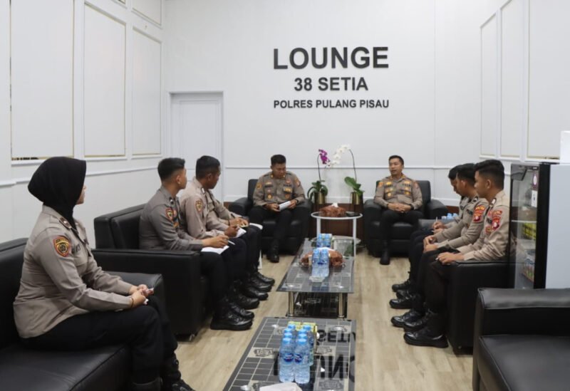 AKBP Iqbal Sengaji Fokus Perkuat Kinerja Polres Pulang Pisau Melalui Dialog dengan Bag SDM