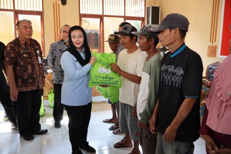 Bupati Brebes Pesan Jangan Selalu Bergantung Bantuan Pemerintah