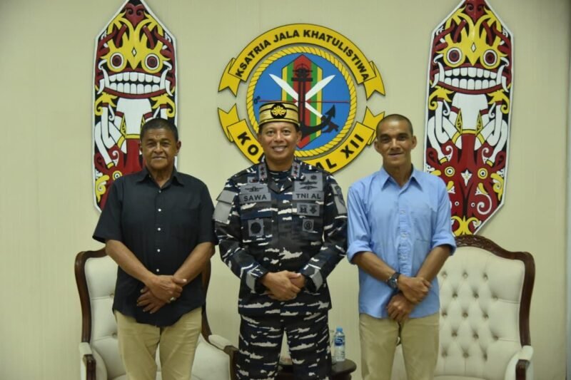 Komandan Kodaeral XII Terima Kunjungan Courtesy Call dari Keraton Kadriyah Pontianak