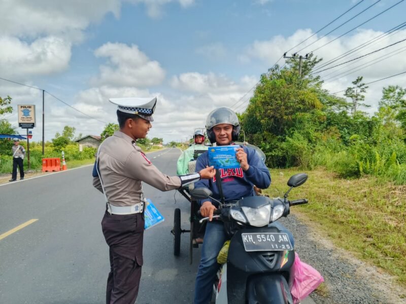 Polres Pulang Pisau Sebar Brosur, Himbauan Kamseltibcarlantas