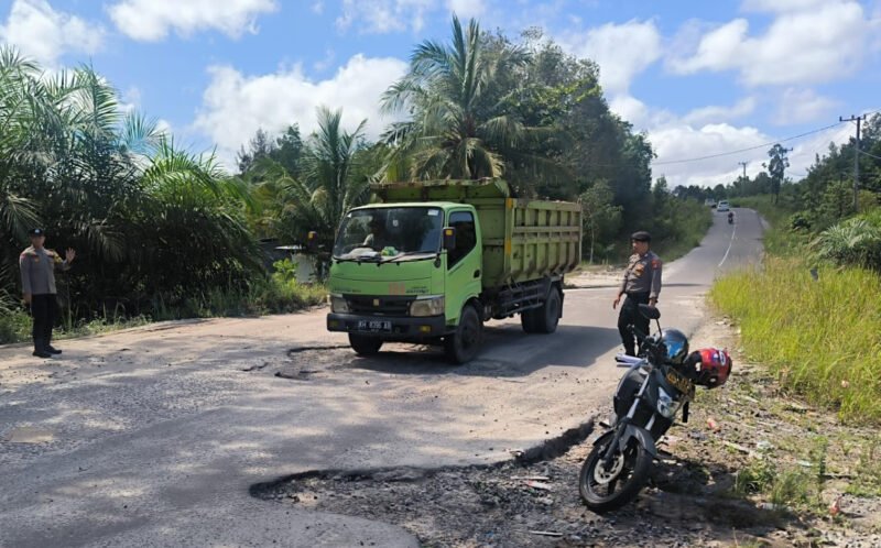 Polsek Banama Tingang Gencar Patroli Demi Keselamatan Pengendara