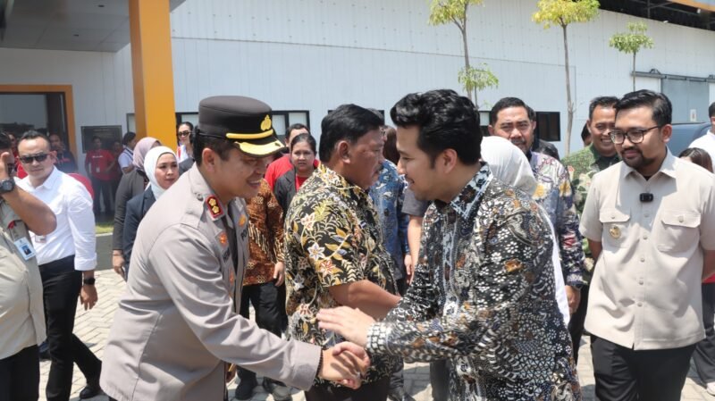 Kapolres Nganjuk Dampingi Menteri Perdagangan RI di PT. Mitra Mulia Makmur