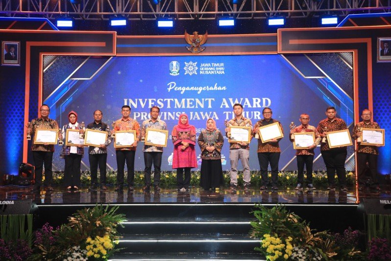 Raih Dua Penghargaan Investment Award Jatim 2025