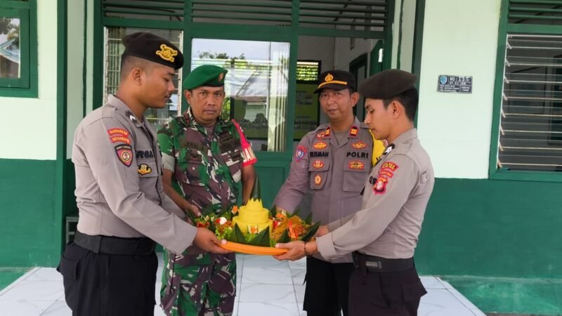 Kapolsek Kahayan Tengah Rayakan HUT TNI ke-80 Bersama Koramil 1011/16