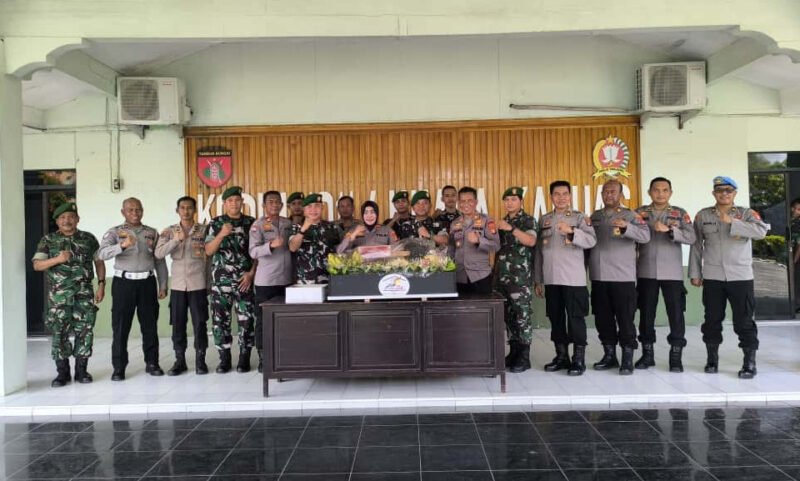 Polres Pulang Pisau Hadirkan Kejutan Spesial untuk Kodim Kuala Kapuas