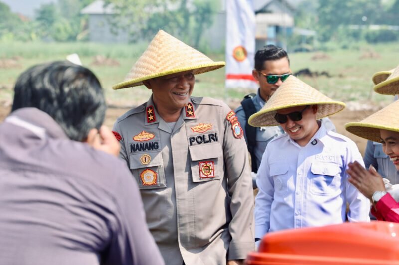 Kapolda Jatim Pimpin Penanaman Jagung, Serentak Kwartal IV di Mojokerto Pakai Benih Eco Bhayangkara