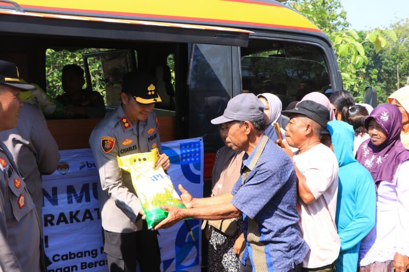 Warga Desa Pacing, Terimakasih Pak Polisi