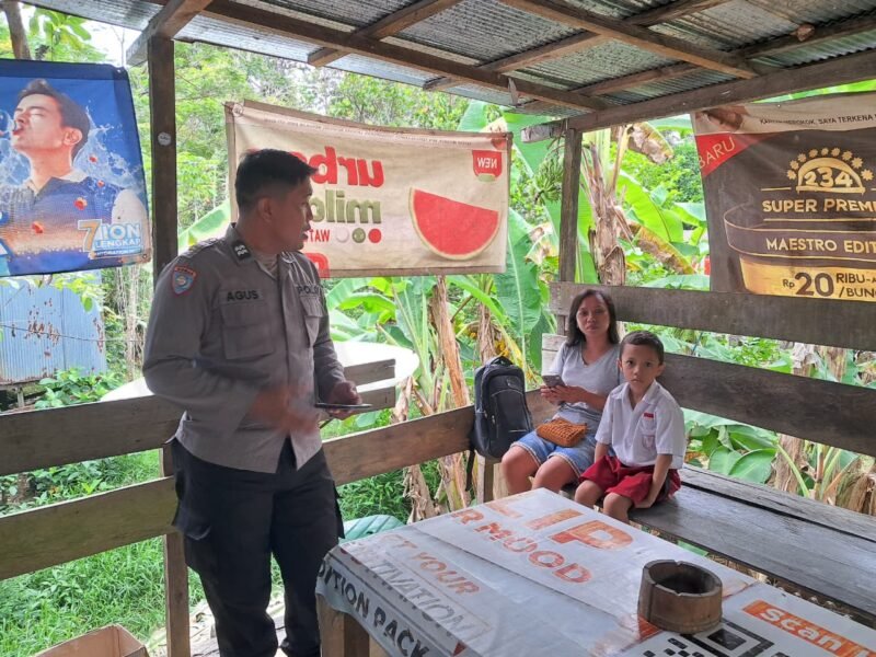 Personel Sat Binmas Lakukan Sambang Dan Berikan Himbauan Kamtibmas Kepada Masyarakat
