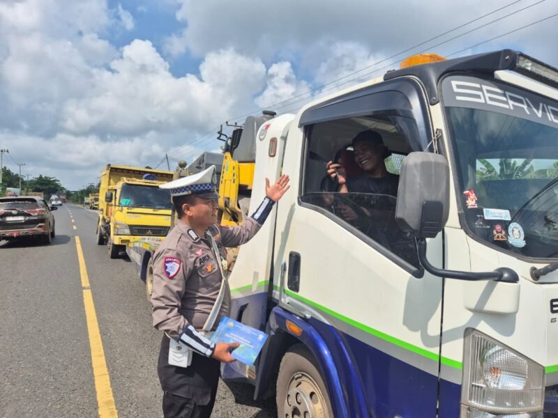 Pembagian Brosur, Kamseltibcarlantas kepada Pengguna Jalan