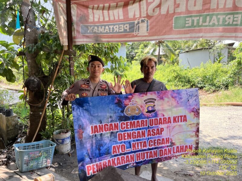 Personel Polsek Kahayan Kuala sambangi warga dan Memberikan himbauan Tentang Larangan Membakar hutan dan lahan