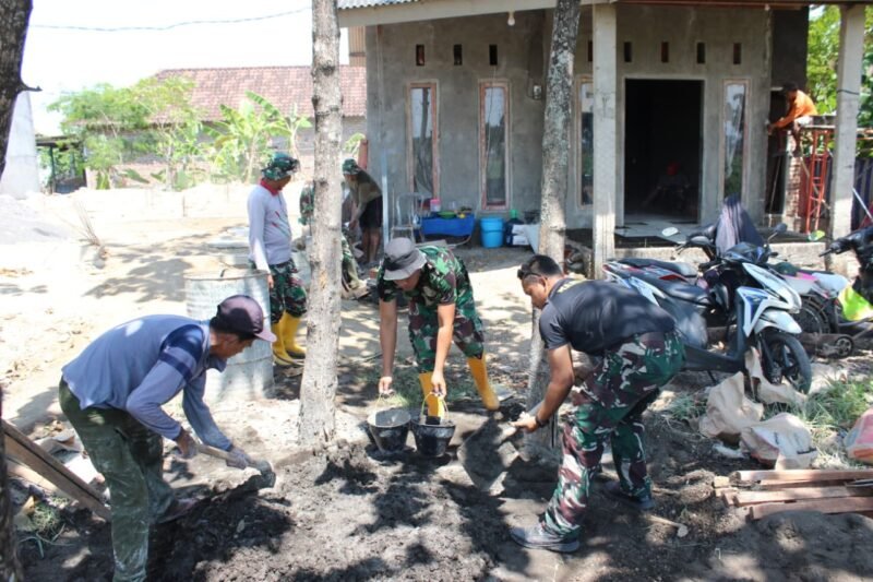 Hari ke-3 TMMD ke-126 Kodim 0816/Sidoarjo, Satgas dan Warga Wujudkan Rumah Layak Huni bagi warga