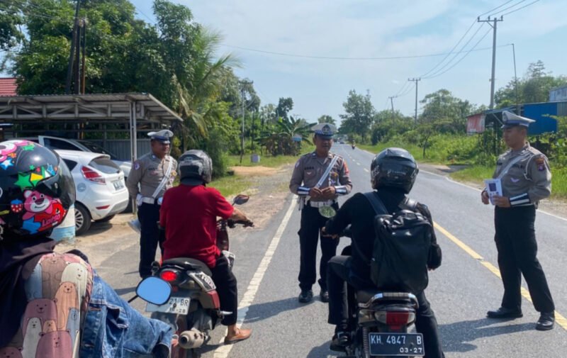 Cegah Kecelakaan, Satlantas Polres Pulang Pisau Gelar Aksi 'Polantas Menyapa'